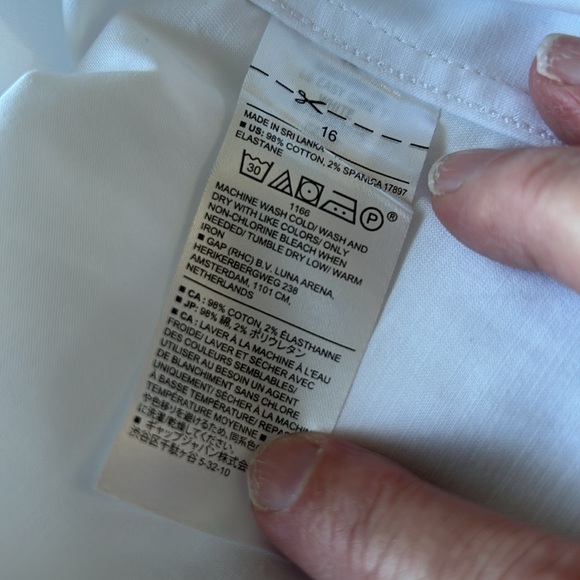 Host pick! Banana Republic Tailored Fit Dress Shirt - Picture 6 of 7